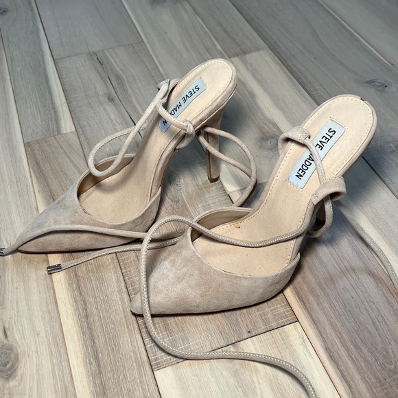 Nude pointed heels - Picture 3 of 4